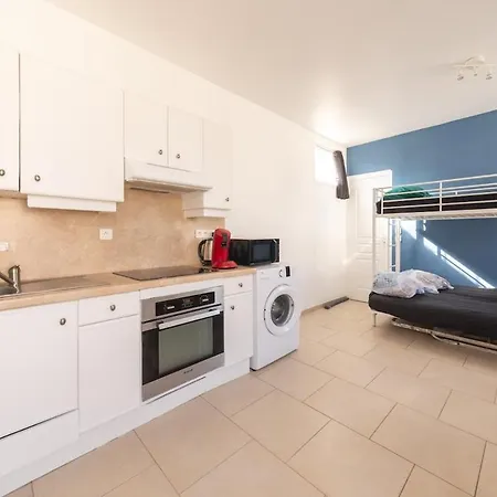 Cenoslocs For 7-8 People Close To Cdg Apartamento