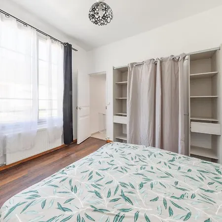 Cenoslocs For 7-8 People Close To Cdg Apartamento